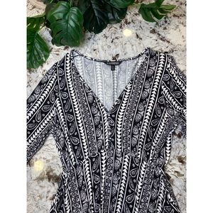 Express black and white dress